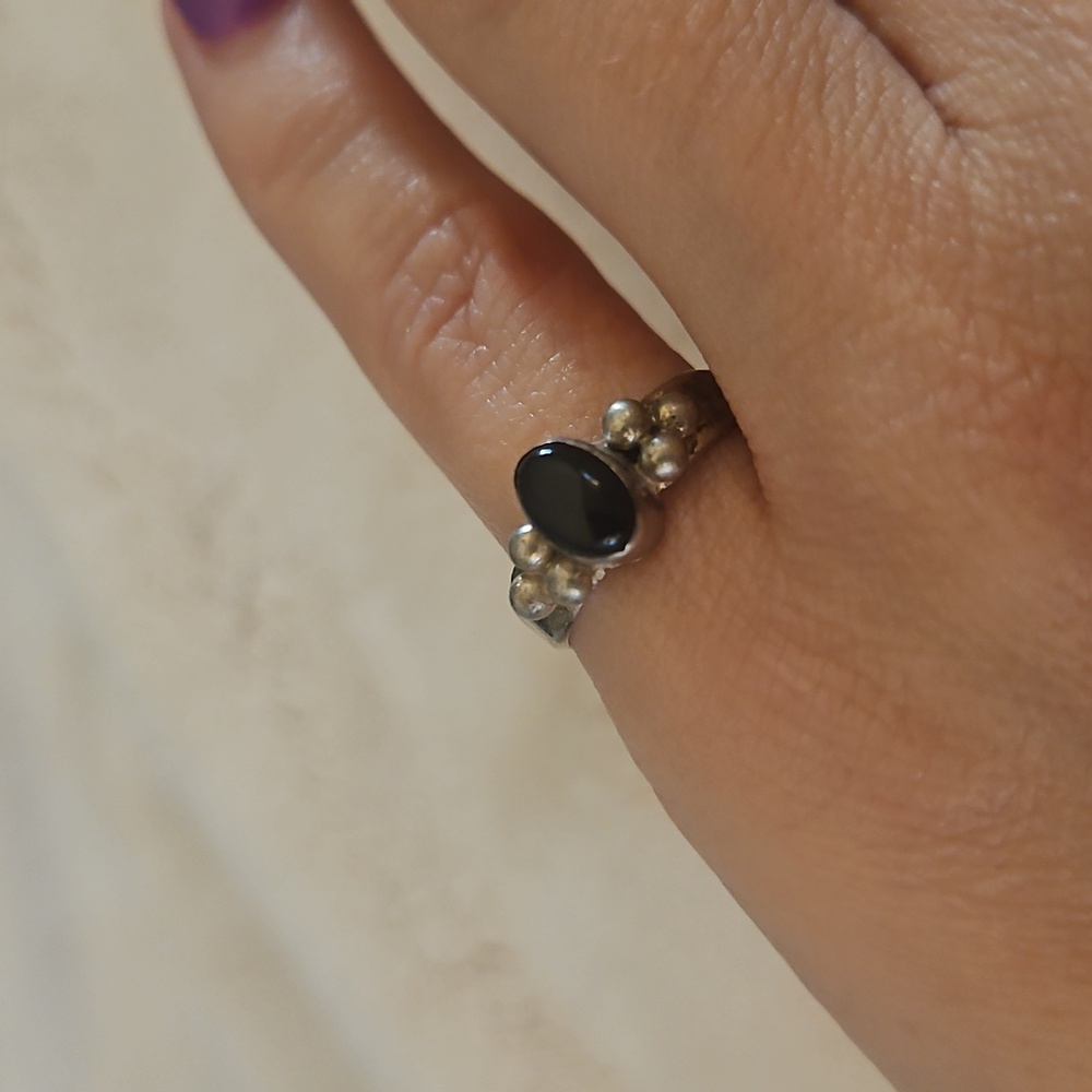 Elegant Black Stone Silver Ring